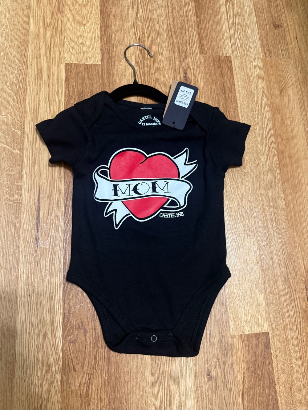 Cartel Ink Black Baby Bodysuit with Red Heart 'MOM' Graphic
